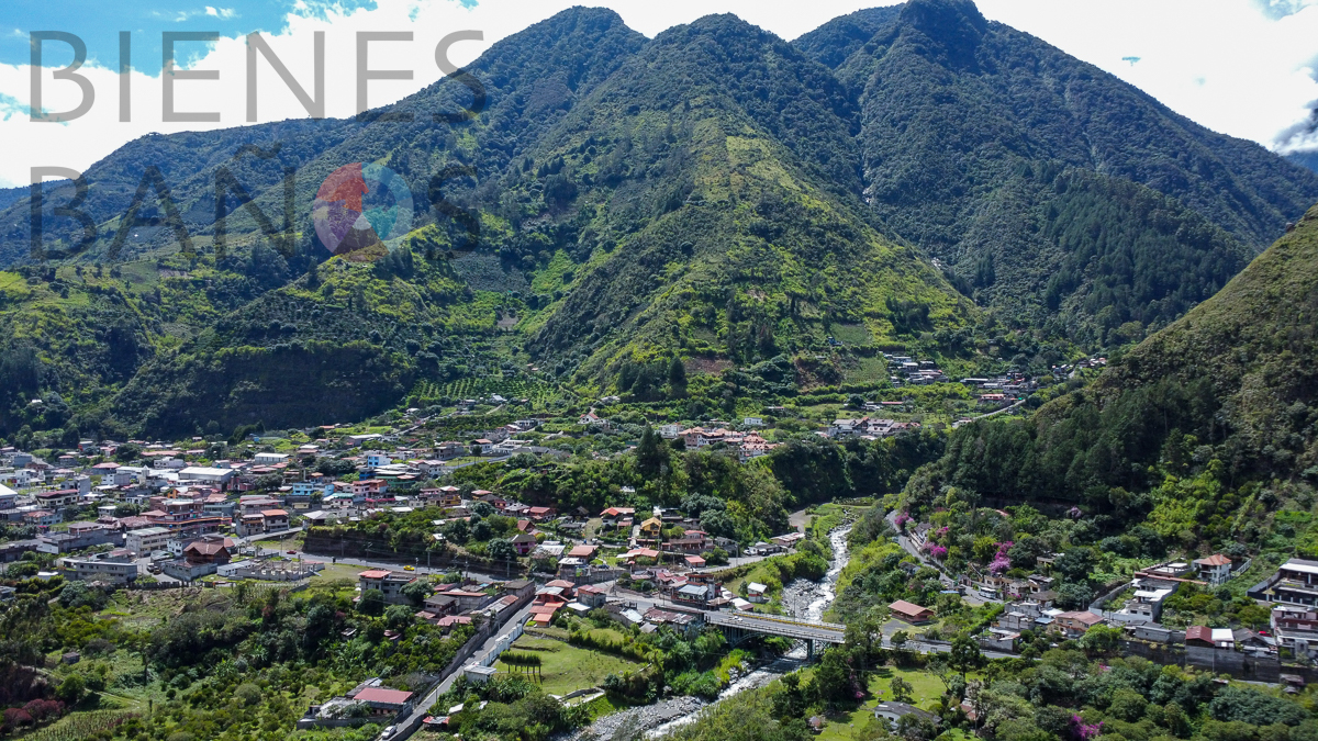 Cabañas en Lligñay con Panorámicas de Baños y el Oriente